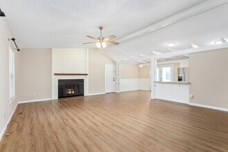 2901 New Garden Rd E in Greensboro, NC - Building Photo - Building Photo