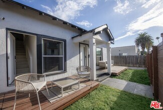 4616 Rosewood Ave in Los Angeles, CA - Building Photo - Building Photo