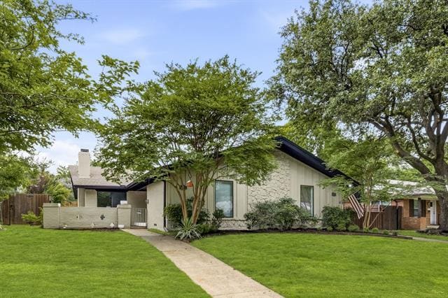 property at 7537 Brentcove Cir