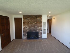 1209 S Pine St in Port Angeles, WA - Building Photo - Building Photo