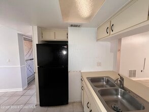 1051 Clearmont St NE in Palm Bay, FL - Building Photo - Building Photo