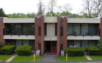 The Pearl Apartments in Coraopolis, PA - Building Photo - Building Photo