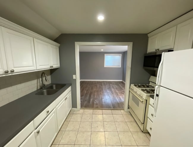 923 E 21st St in Long Beach, CA - Building Photo - Building Photo