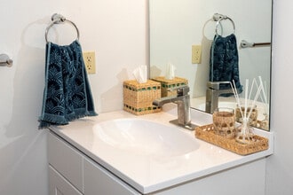 BRIARCLIFF APARTMENTS in Mahtomedi, MN - Building Photo - Building Photo