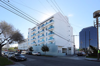 Wilshire Fairfax Condos in Los Angeles, CA - Foto de edificio - Building Photo