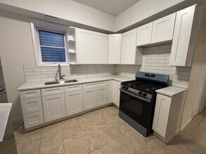 11305 S Edbrooke Ave in Chicago, IL - Building Photo - Building Photo