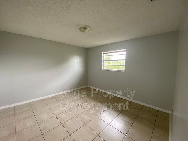 3210 Louisiana Ave in Fort Pierce, FL - Building Photo - Building Photo