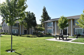 Mutual Housing on the Greenway in Sacramento, CA - Building Photo - Building Photo