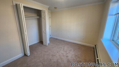 16 Westford St, Unit 8 in Boston, MA - Foto de edificio - Building Photo
