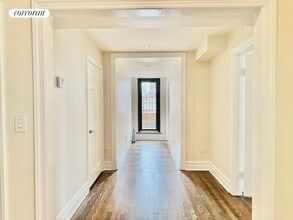210 E 68th St in New York, NY - Building Photo - Building Photo