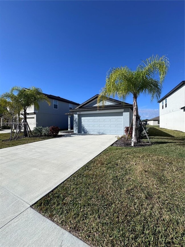 17448 Monte Isola Wy in North Fort Myers, FL - Building Photo - Building Photo