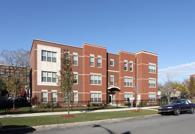 Coleman Place At Legends South in Chicago, IL - Building Photo - Building Photo
