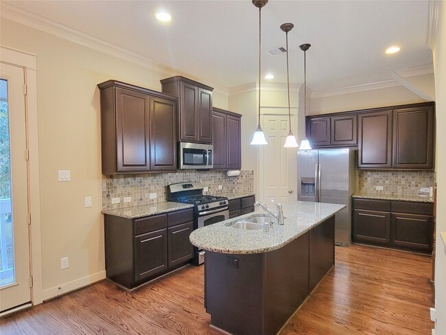 property at 1237 Hobbs Reach Ln