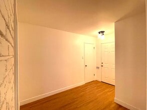 571 W Blaine St in Riverside, CA - Building Photo - Building Photo