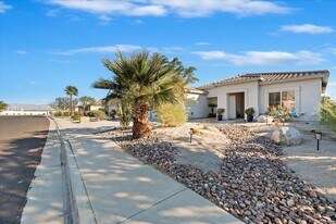 3982 Eastgate N Rd in Palm Springs, CA - Building Photo