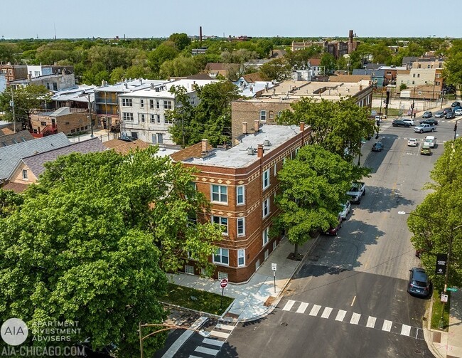 1538 N Homan Ave in Chicago, IL - Building Photo - Building Photo