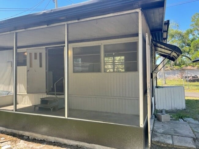 6025 New Tampa Hwy in Lakeland, FL - Building Photo - Building Photo