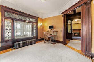 2312 Pillsbury Ave, Unit 3318 in Minneapolis, MN - Building Photo - Building Photo