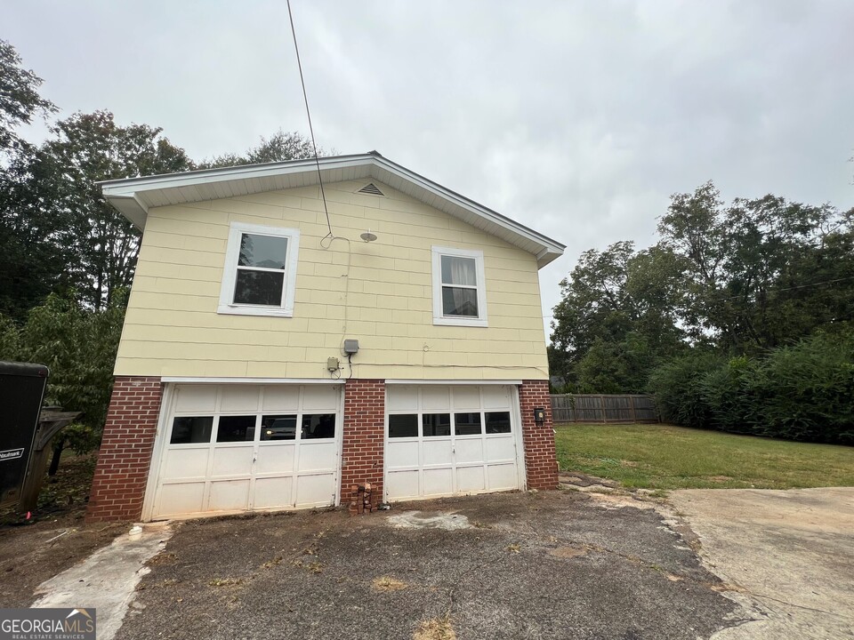 304.5 Boulevard in Lagrange, GA - Foto de edificio