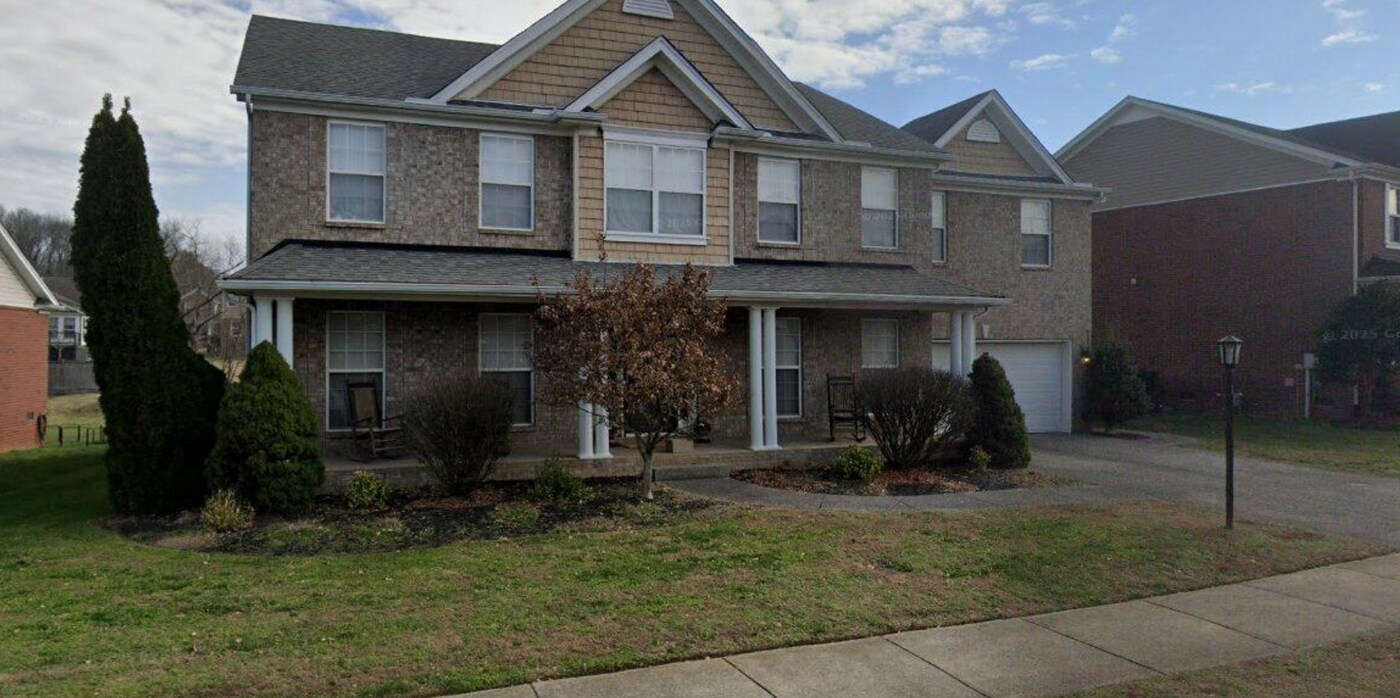 1438 Bridgecross Pky in Hermitage, TN - Foto de edificio