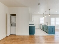 326 Emelyn St photo'