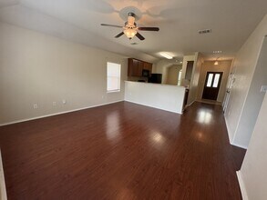 564 Travertine Trail in Buda, TX - Building Photo - Building Photo