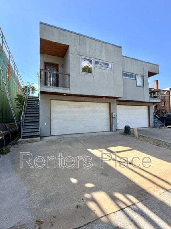 property at 1411 S Rockford Ave