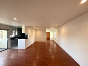 SM in Los Angeles, CA - Building Photo - Interior Photo