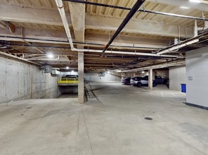 55 W 5th St, Unit 405 in Boston, MA - Foto de edificio - Building Photo