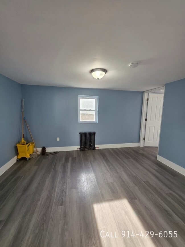 217 S Tenth Ave in Mount Vernon, NY - Building Photo - Building Photo