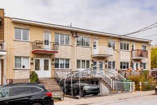 2130 Belgrave Av in Montréal, QC - Building Photo