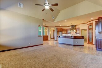 9209 SW 30th St in Oklahoma City, OK - Building Photo - Building Photo