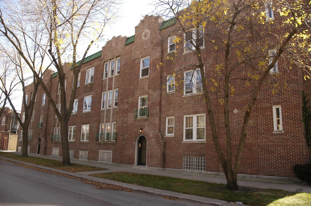 345-351 E. 81st. in Chicago, IL - Building Photo