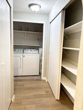 9031 5th Pl W, Unit B in Everett, WA - Building Photo - Building Photo