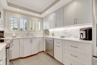 3224 S Ocean Blvd in Highland Beach, FL - Foto de edificio - Building Photo