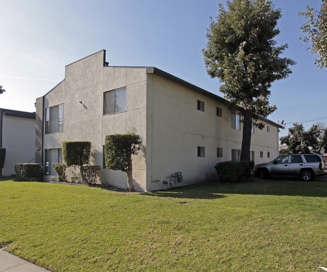 12601 Flower St in Garden Grove, CA - Building Photo - Building Photo