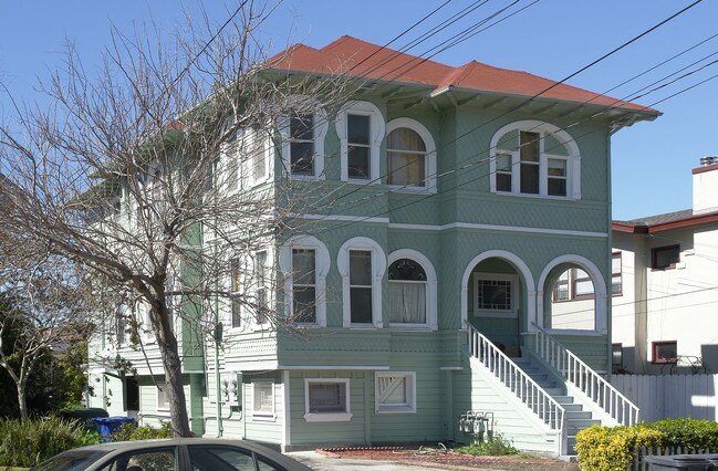 1515 Benton St in Alameda, CA - Building Photo - Building Photo