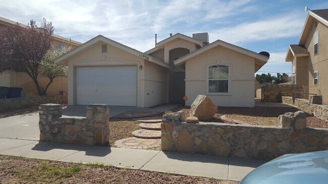 11956 Waterside Dr in El Paso, TX - Foto de edificio - Building Photo