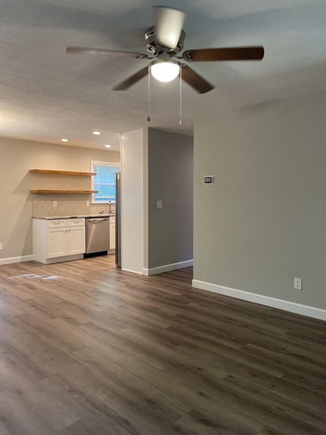 113 Owens Cir in Summerville, SC - Foto de edificio - Building Photo