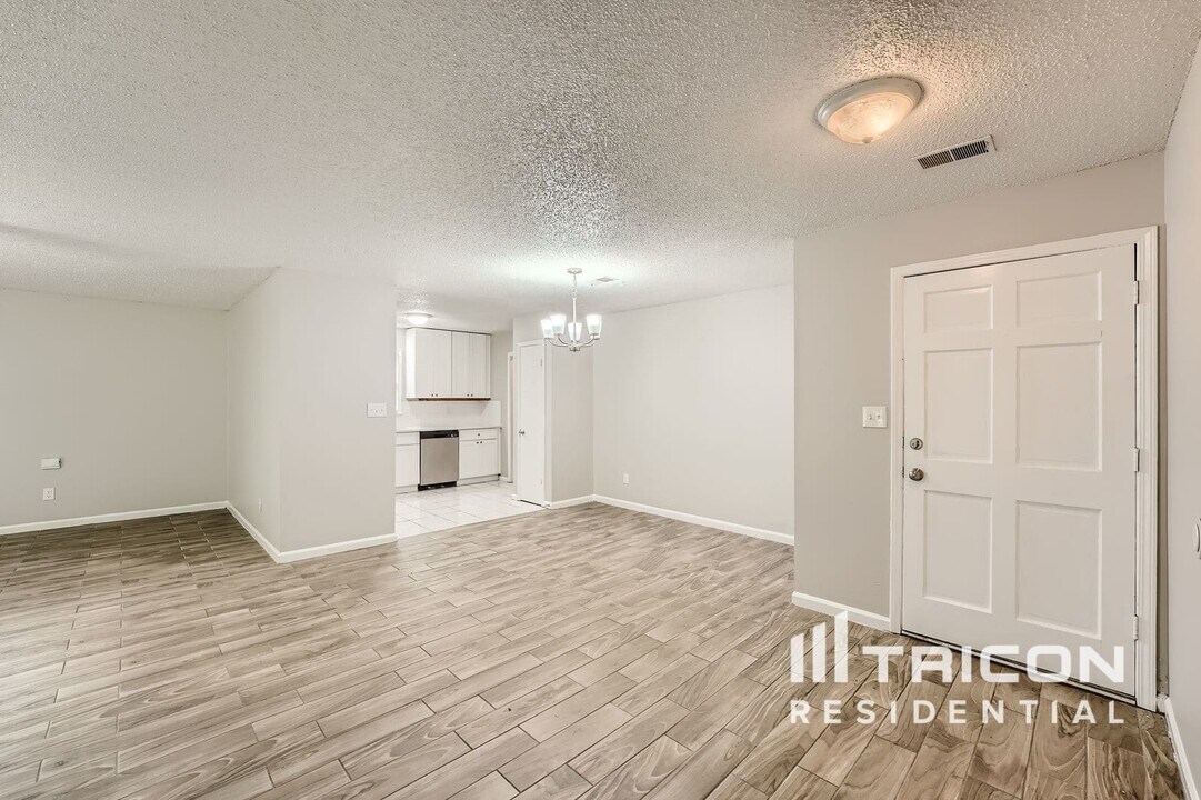 5526 Westberry Ln in Norcross, GA - Building Photo