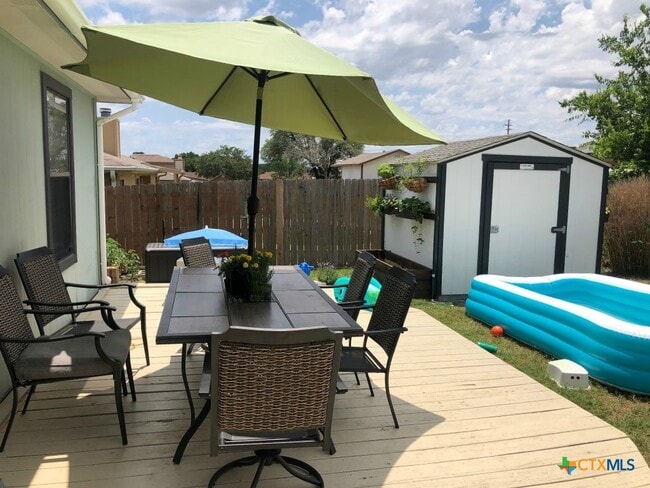 property at 1116 Katelyn Cir