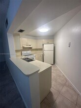 9741 Fontainebleau Blvd in Miami, FL - Building Photo - Building Photo