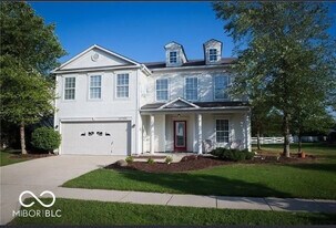 12703 Courage Crossing in Fishers, IN - Building Photo