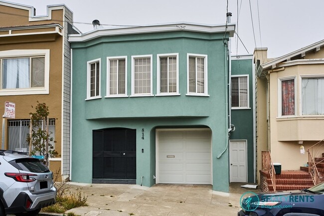 property at 814 41st Ave