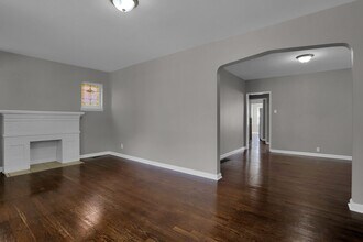 5036 Tholozan Ave in St. Louis, MO - Building Photo - Building Photo