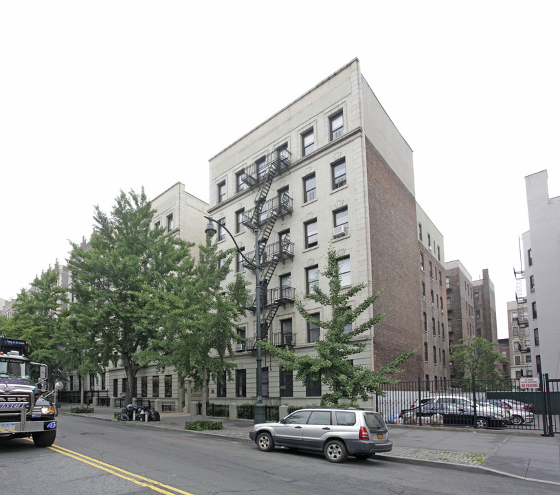 207-217 Central Park North in New York, NY - Building Photo