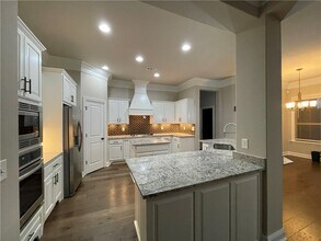 1506 SW Edinburgh Ave in Bentonville, AR - Building Photo - Building Photo