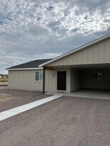 172 Plex Cir in Thatcher, AZ - Building Photo