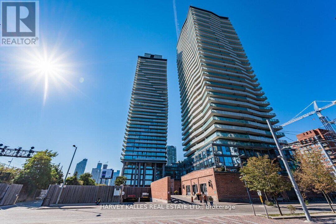 70-3670 Distillery Lane in Toronto, ON - Building Photo