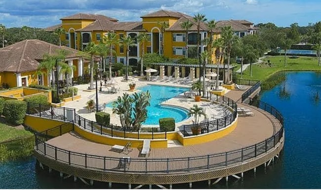 8351 38th St Cir E in Sarasota, FL - Building Photo - Building Photo